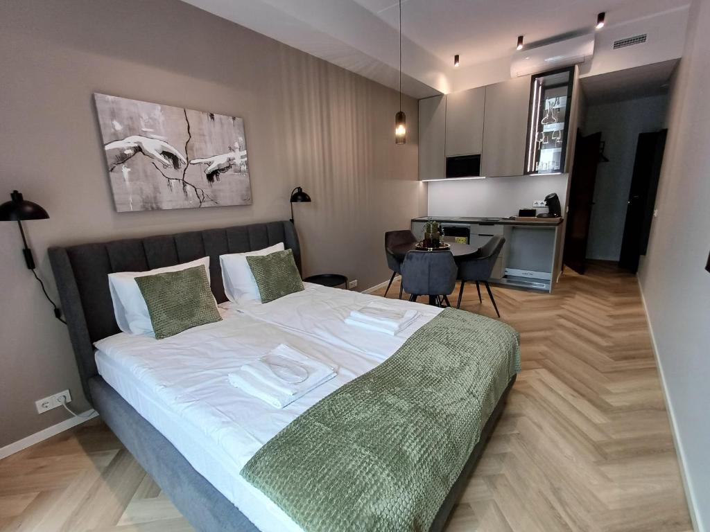 Luise Luxe Suites – 3