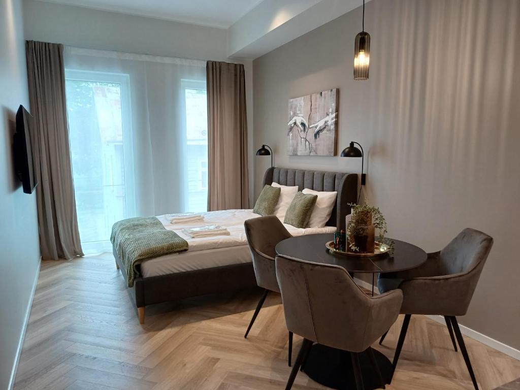 Luise Luxe Suites – 2